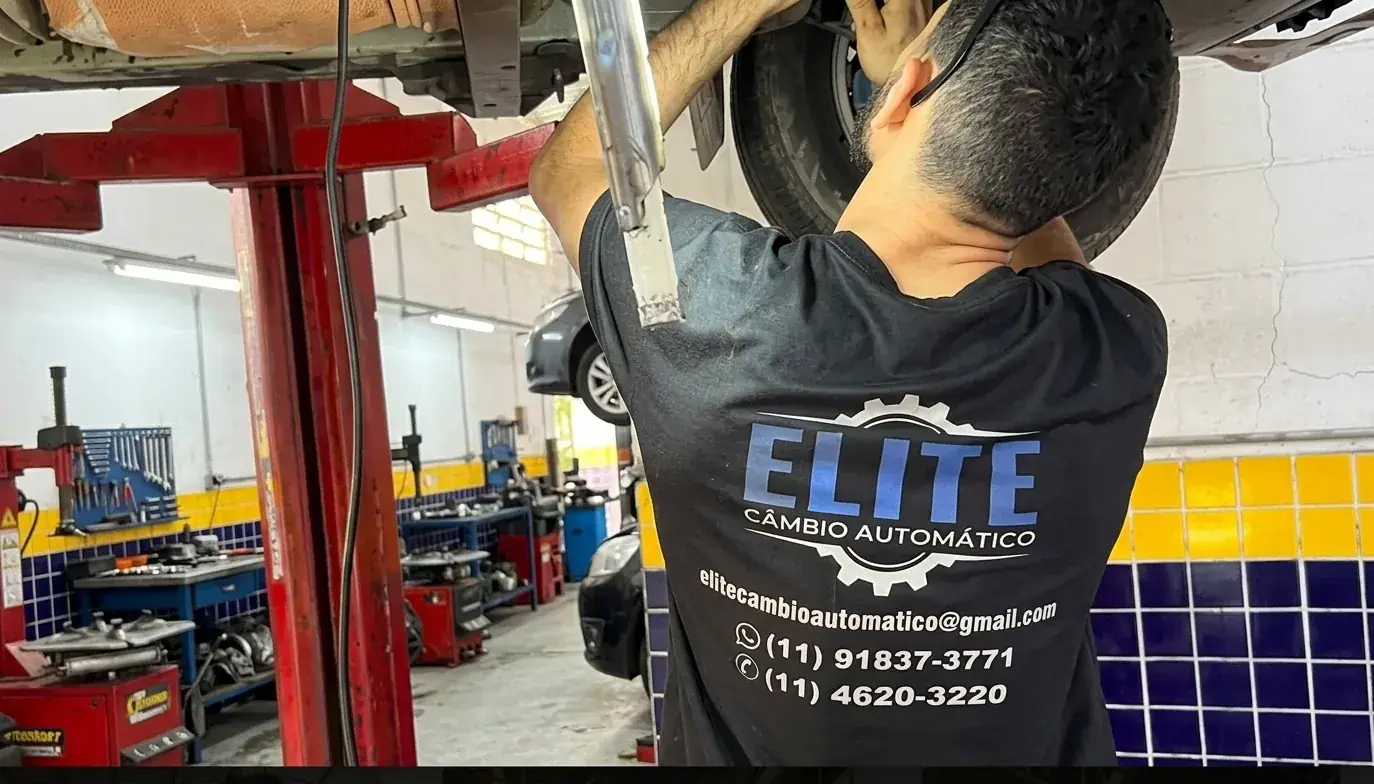 Técnico em serviço